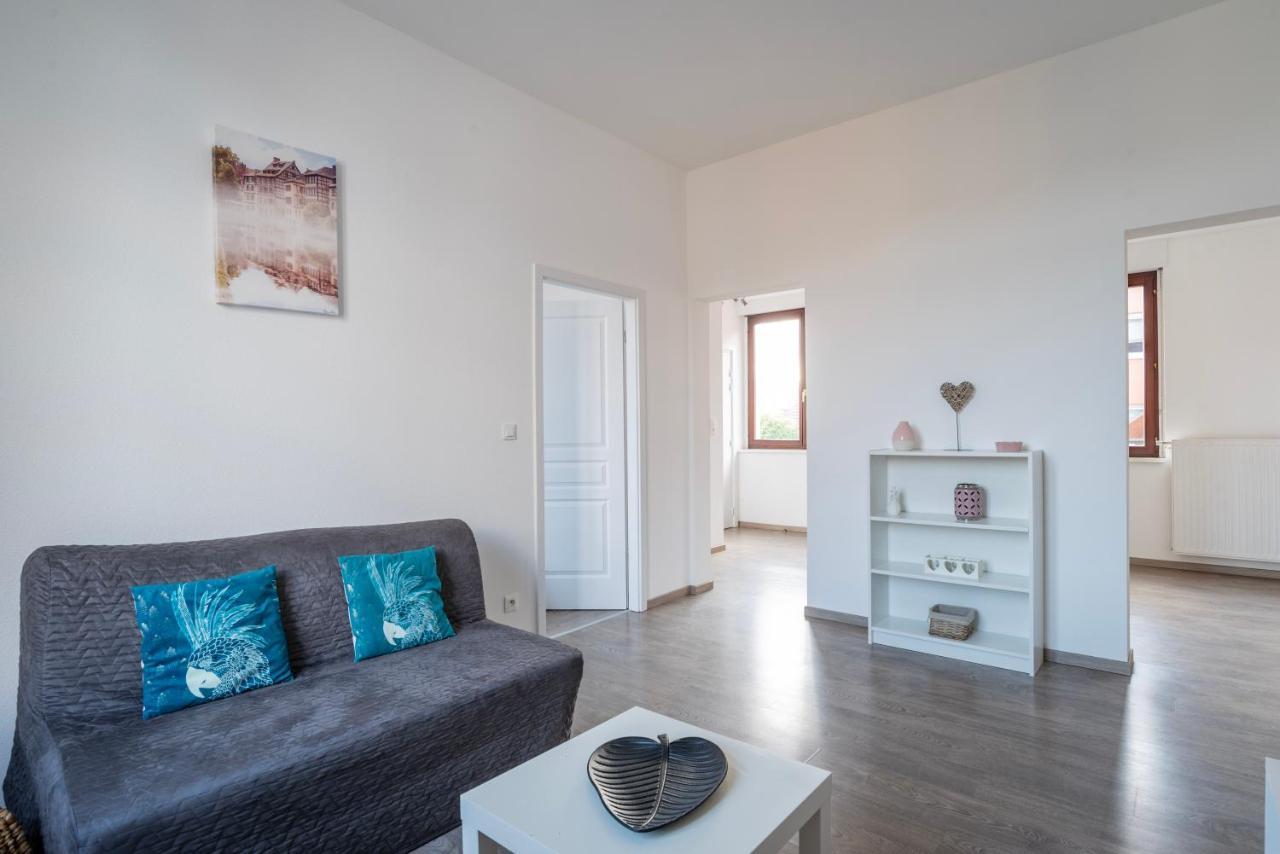 Le Manoir De Cyrielle A 10 Min Du Centre De Strasbourg Apartamento Bischheim Exterior foto